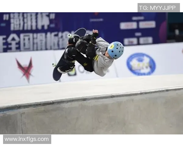 南京滑板队的盯防战术解析与实战应用探讨 南京滑板队的盯防战术解析与实战应用探讨